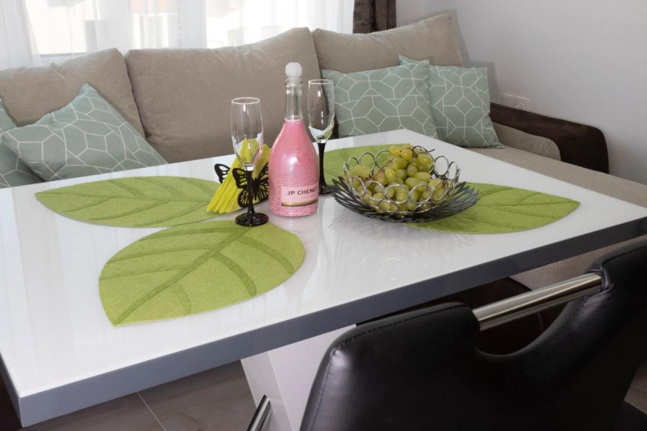 Appartement Апартамент За Гости Ивви-2 à Burgas Extérieur photo